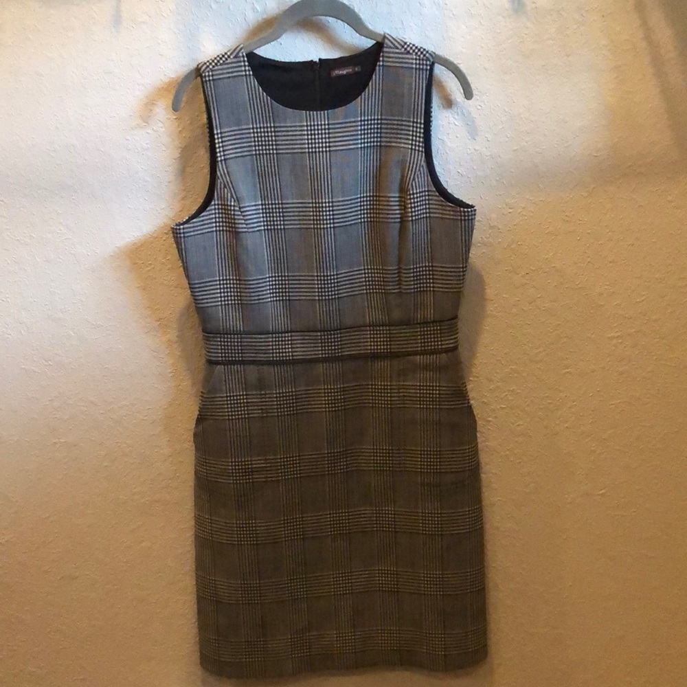 Classic J. McLaughlin Plaid Dress